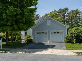 30 Sunlight Springs Rd, Lakewood, NJ 08701
