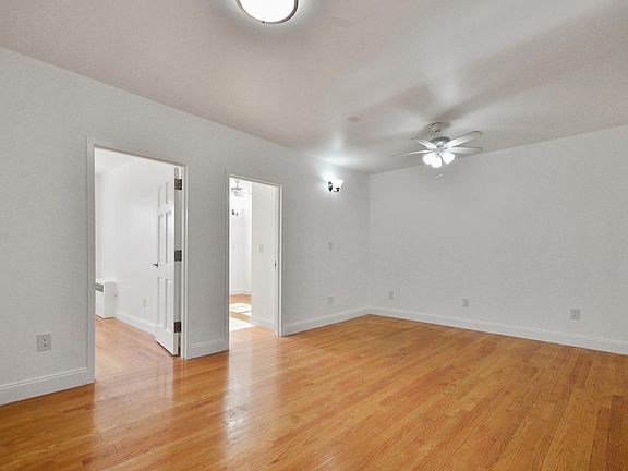 Spacious living room.