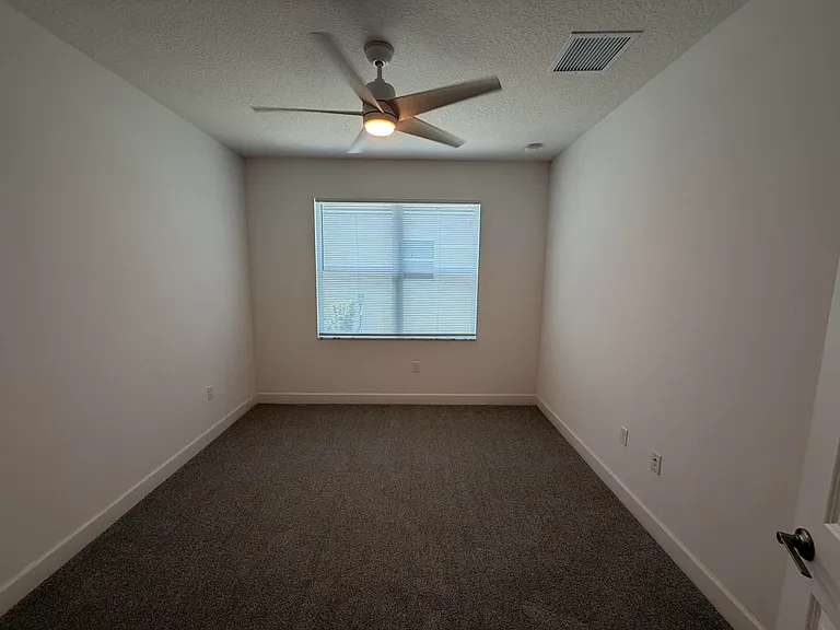 11609 SW Hawthorne Hill Rd — Photo 12