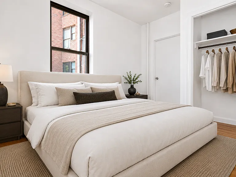 117 Perry St #11 — Photo 3