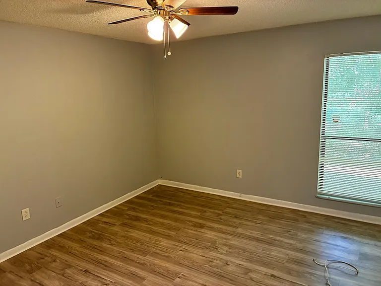 5219 Plymouth St — Photo 3