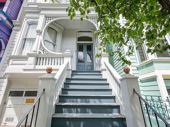 2nd image of 226 Noe St
