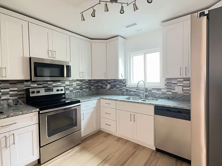 3188 E Ocean View Ave #18 — Photo 3
