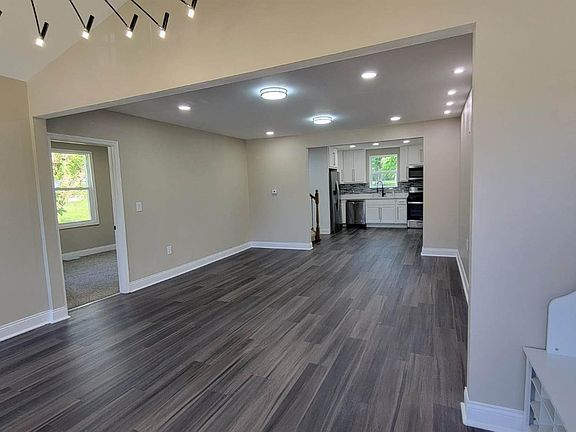 3rd image of 2707 W 37th Ave