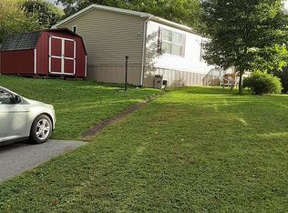 797 Willow Ln, Gap, PA 17527