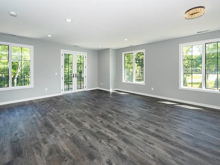 5399 Plymouth Rd — Photo 6