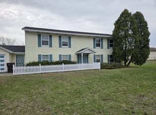 4758 Ravenswood Dr SW, Grandville, MI 49418