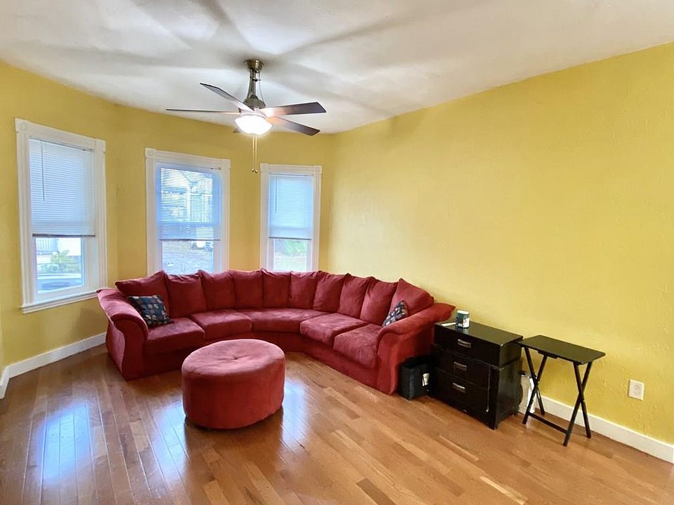 2nd image of 125 Devon St #1