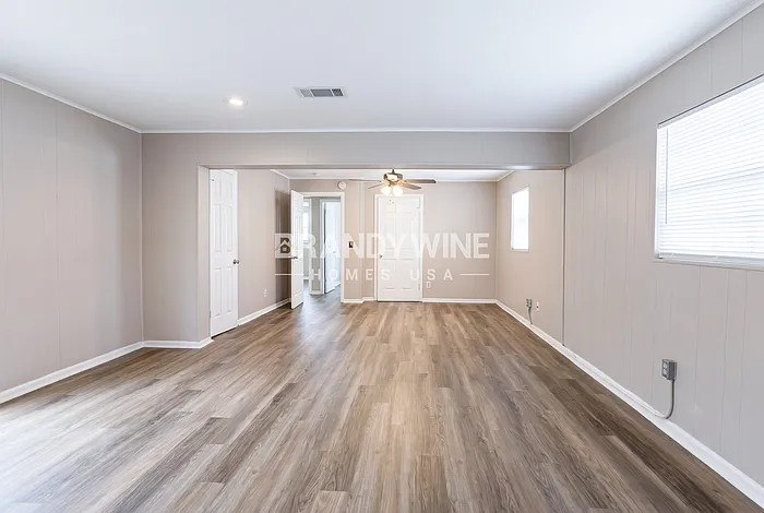 6623 Kinlock Dr W — Photo 9