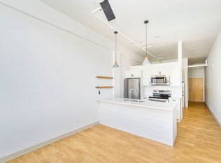 1832 W Superior St #214, Duluth, MN 55806