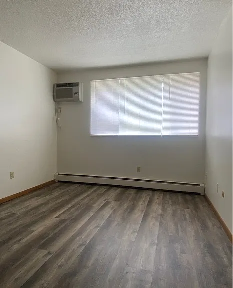510 3rd Ave S #103 — Photo 4