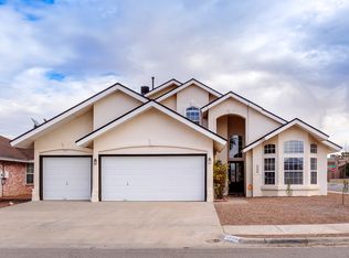 1900 Sun Spot St, El Paso, TX 79938
