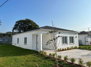 216 NW 9th St, Hallandale Beach, FL 33009