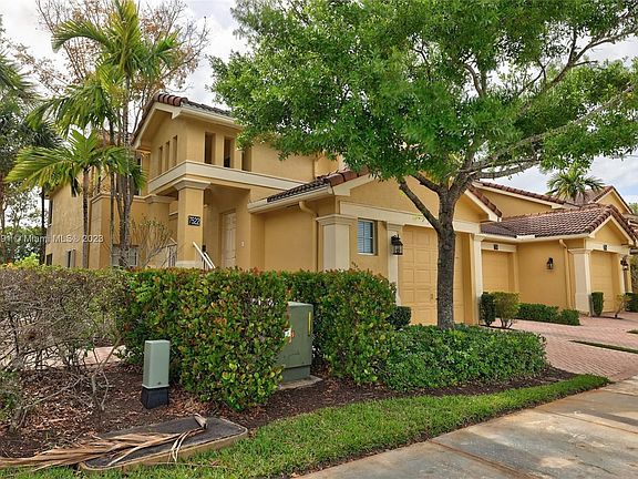 2nd image of 7522 Herrington Ln
