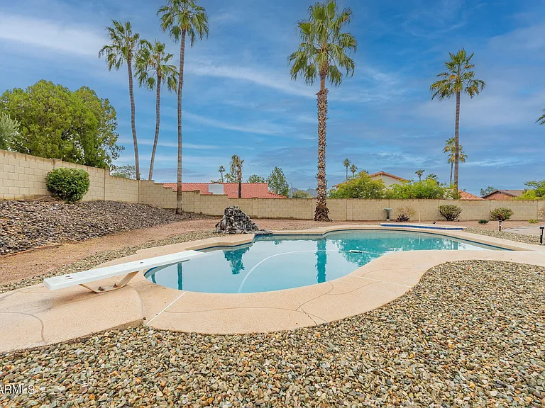 2318 E Lupine Ave — Photo 52