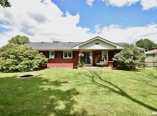 417 Crestwood Ct, Washburn, IL 61570