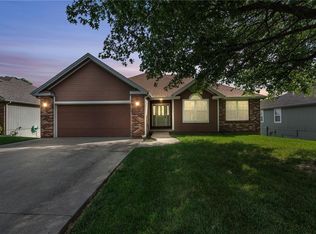 8814 NE 111th St, Kansas City, MO 64157
