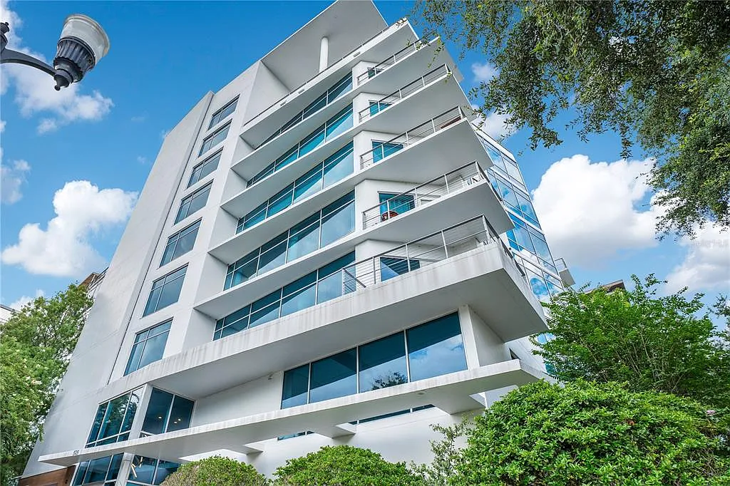 2 bed, 2.0 bath, 1537 sqft, $4,000 — Photo 1