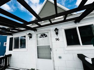 96 Arnold Pl APT 1, Buffalo, NY 14218