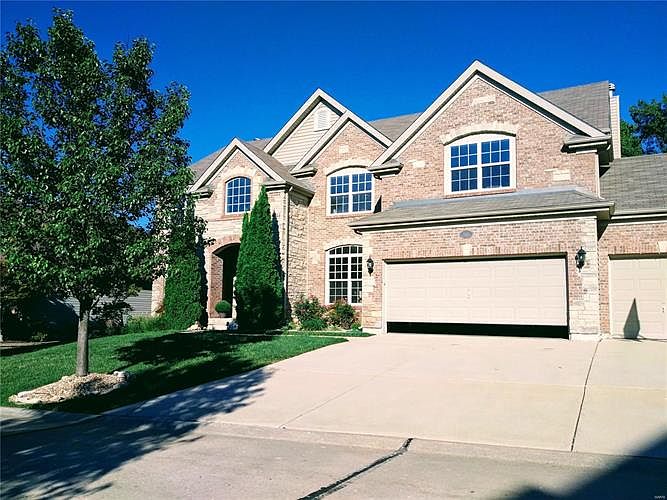 1st image of 512 Roaring Fork Dr