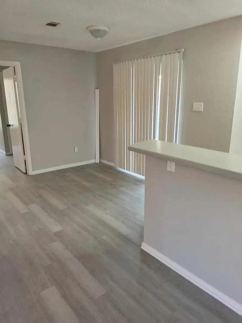 2720-2722 Countryside Ln. - 2720 — Photo 4
