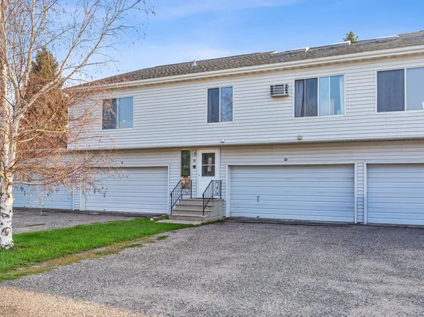 3713 10th St N APT D, Fargo, ND 58102