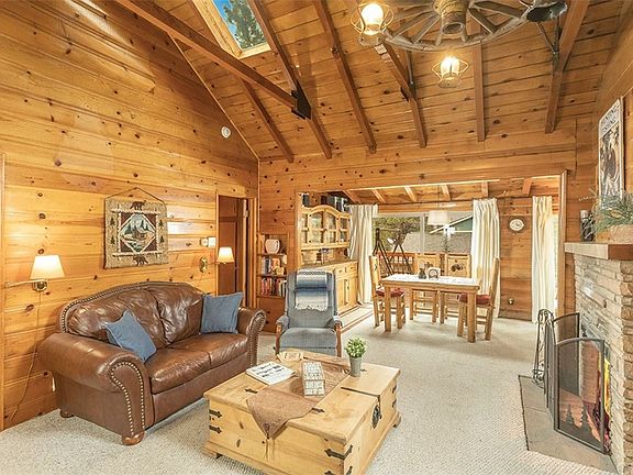 5th image of 661 Chipmunk Ln