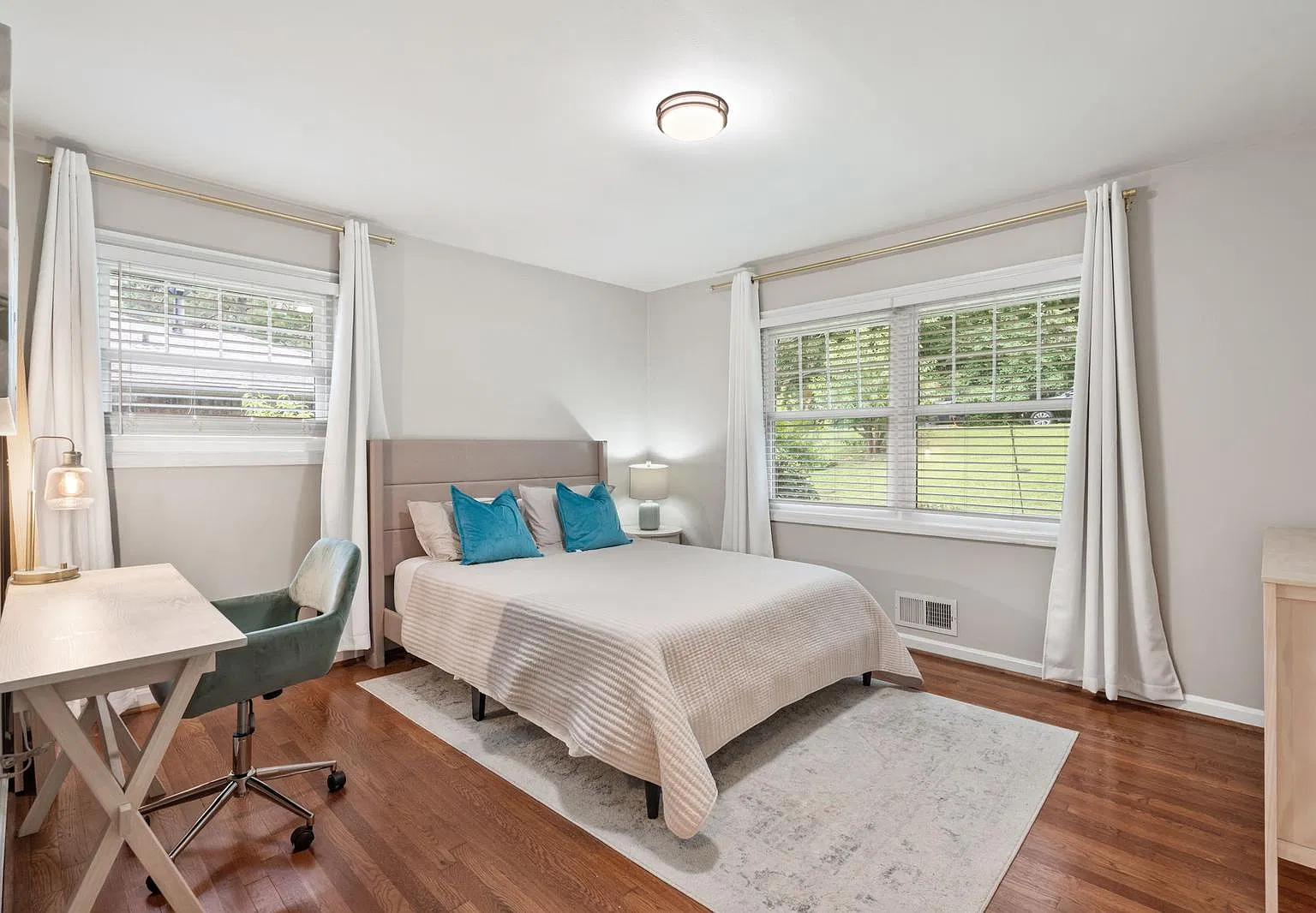 1362 Willivee Dr — Photo 1
