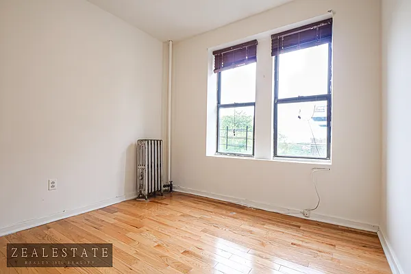 Rented by ZealEstate Group Inc | media 18