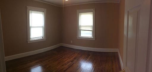 2nd image of 3106 Marne Ave