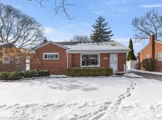 9131 Brentwood St, Livonia, MI 48150