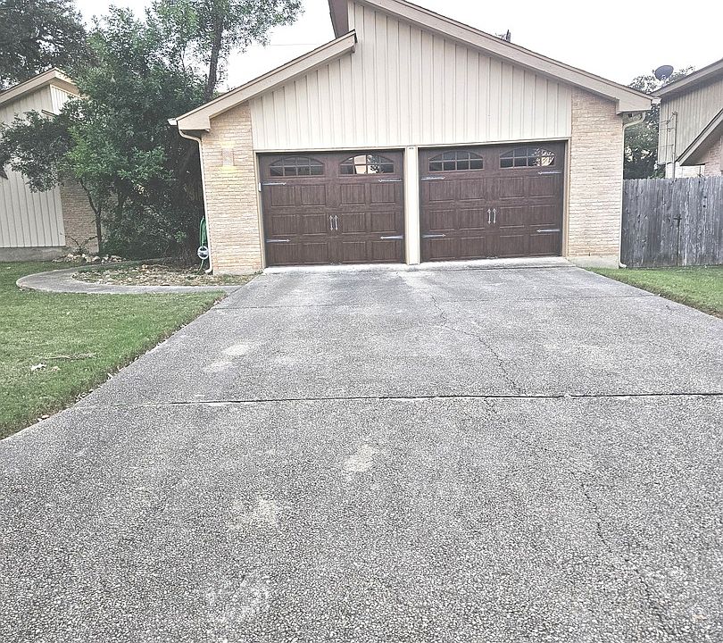 1st image of 2806 quail oak