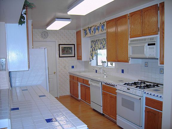 Kitchen with lots of storage