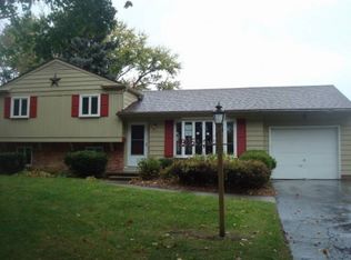 1985 Colony Dr, Toledo, OH 43614