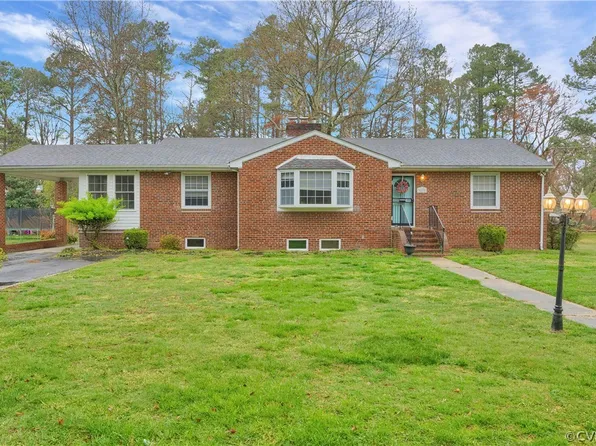 3232 Longstreet Dr, Petersburg, VA 23805
