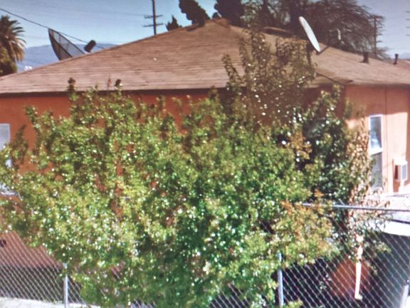 2nd image of 1171 N Perris St