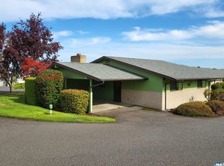 301 W 3rd St #18D, Sequim, WA 98382