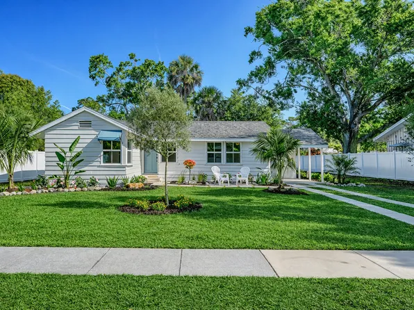 2043 Oak Ter, Sarasota, FL 34231