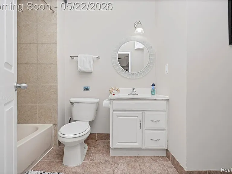 207 N Main St #A — Photo 25