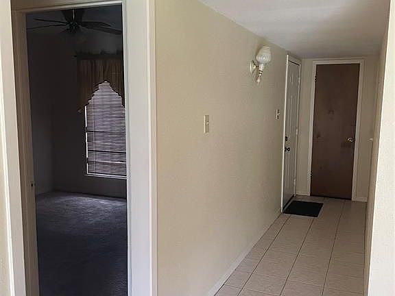 3rd image of 11050 Thackery Ln