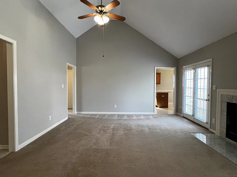 3427 Poplar Hl — Photo 52