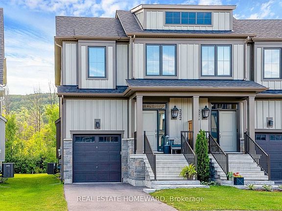 3rd image of 222 Yellow Birch Cres