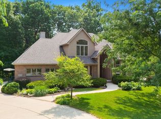 2804 Cliffwood Ln, Fort Wayne, IN 46825