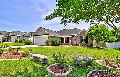 3 bed, 2.0 bath, 1537 sqft, $1,800 — Photo 2