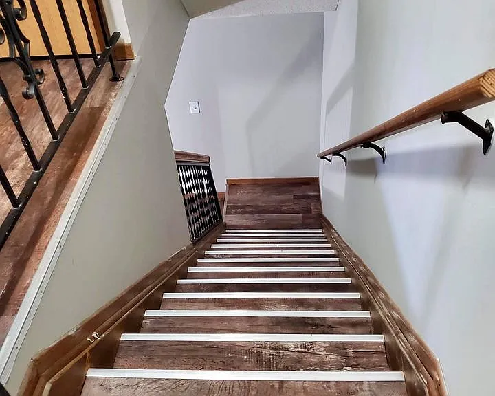 2746 Brookdale Ln N — Photo 10