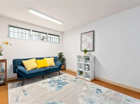 116 Milo Ln, Honolulu, HI 96813