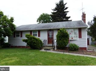 304 W Henry St, Palmyra, NJ 08065