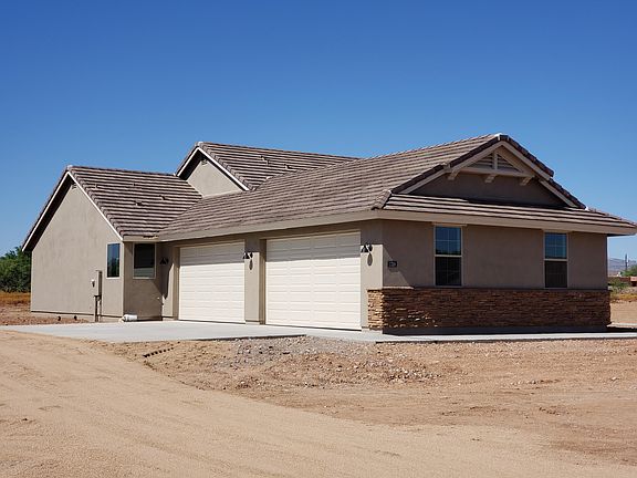 5th image of 2519 S Baker Dr