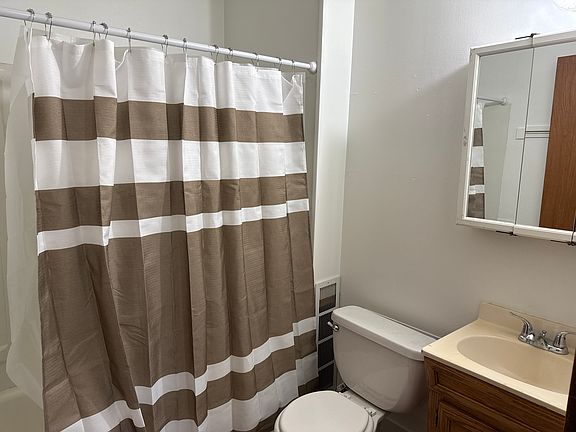 2nd image of 2038 1/2 S Cleveland St