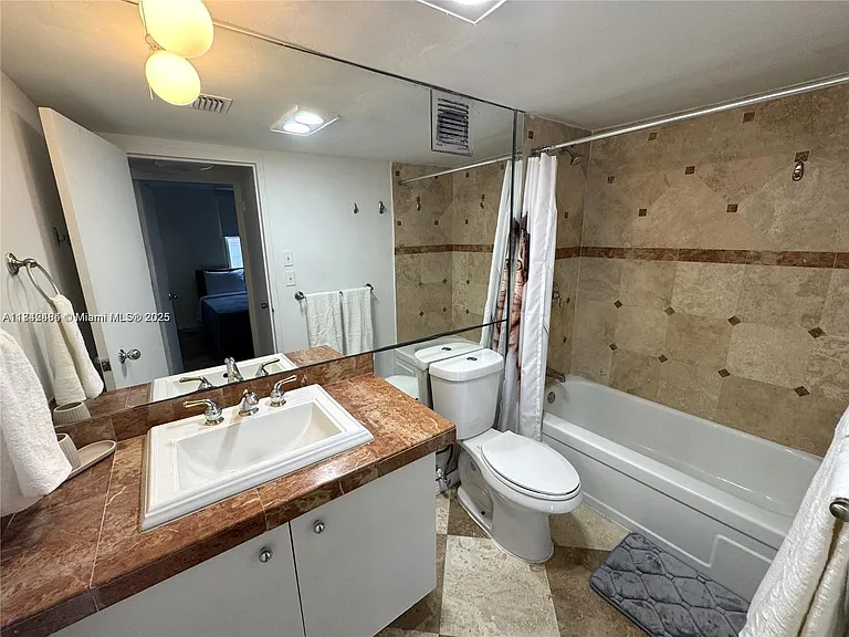 9195 Collins Ave #912 — Photo 8